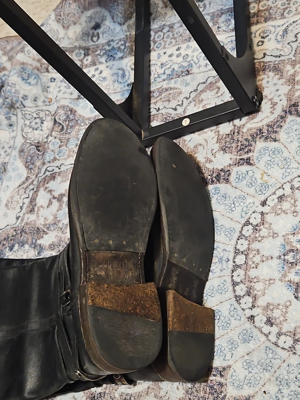 FRYE AND CO. Black Leather Knee-High Heeled Boots - Picture 11 of 16